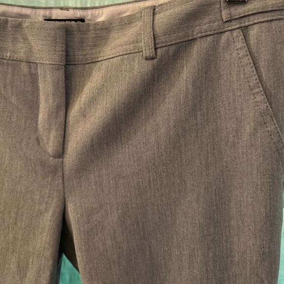 Express - column dress pants - size 8 regular - grey - medium weight fabric - Picture 2 of 4